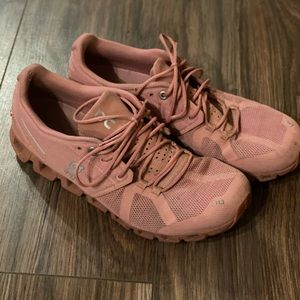 On Running Shoe Monochrome Pink